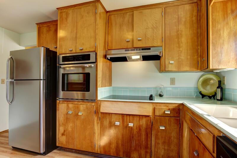 light color wood kitchen cabinets